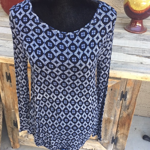 DALIA TOP NEW - Picture 1 of 5